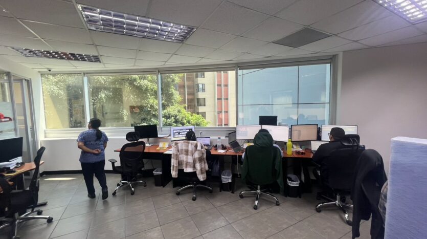 Oficina en venta, Edificio Dubai Center, zona 10 - Miniatura 7